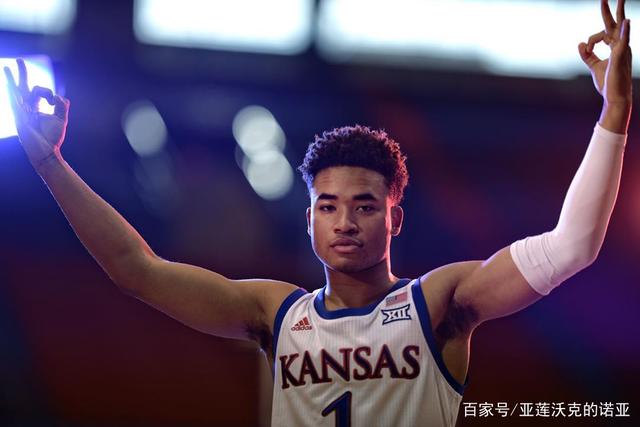 赵继伟胡明轩合计9投0中得2分 7次失误太致命